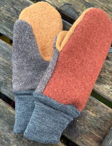 Hovedbilde Votter 100% ull 4-9 &aring;r Farge  Colorblocking